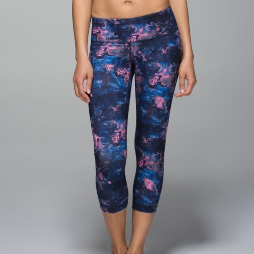 Lululemon Wunder Under Crop Berry and Navy | Sz 4